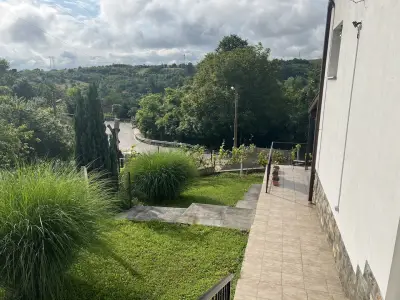Бялата къща в Слатина