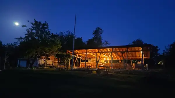 Делукс бунгало с градински изглед