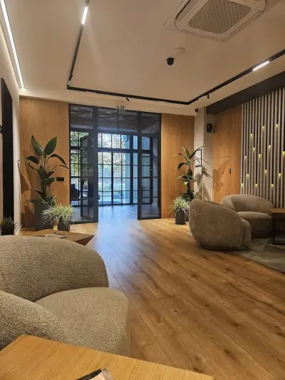 Park Hotel Novel