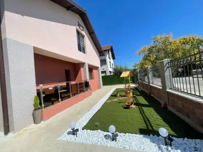 Александровата Къща - Aleksandar Guest House with Garden and Pool