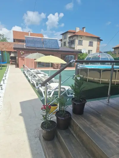 Александровата Къща - Aleksandar Guest House with Garden and Pool
