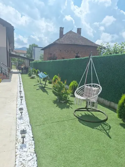 Александровата Къща - Aleksandar Guest House with Garden and Pool