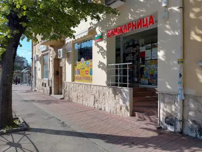 Книжарница Gallery