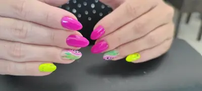Nail art Bilqna - салон за красота и професионални обучения