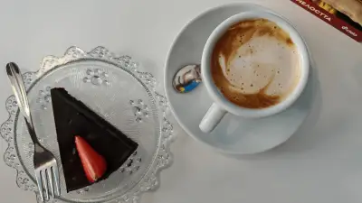 Сладкарничка За Чиста Съвест (Сурови Веган Изкушения)
