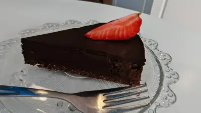 Сладкарничка За Чиста Съвест (Сурови Веган Изкушения)