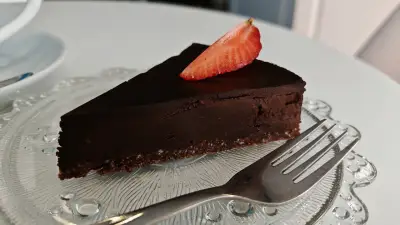 Сладкарничка За Чиста Съвест (Сурови Веган Изкушения)