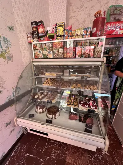 Сладкарница Дани-Търговска