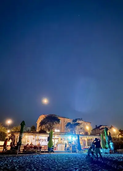 Напук beach bar