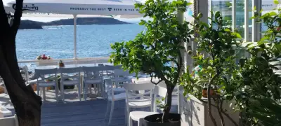 Напук beach bar