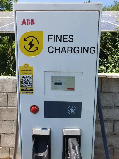 Станция за зареждане Fines