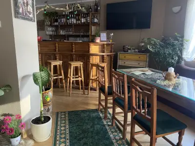Гостилница "Момчиловски тайни", Creative restaurant "Momchilovtsi secret",