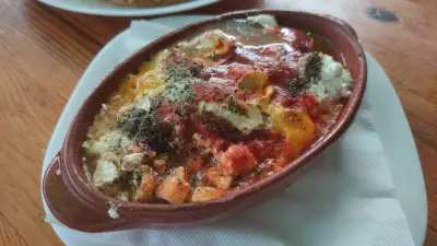 Гостилница "Момчиловски тайни", Creative restaurant "Momchilovtsi secret",