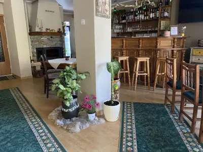 Гостилница "Момчиловски тайни", Creative restaurant "Momchilovtsi secret",