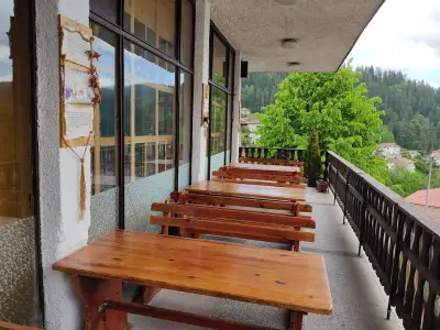 Гостилница "Момчиловски тайни", Creative restaurant "Momchilovtsi secret",