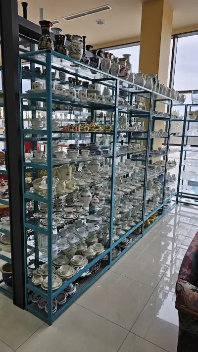 Second hand