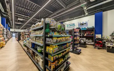 Зоомагазин д-р Стефанов, Нечовешки магазин
