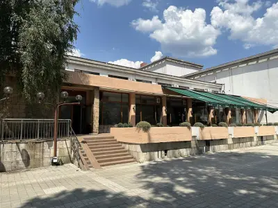 Bistro "The Lance"