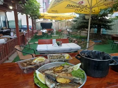 PM Play Bar