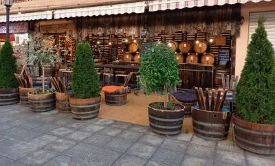 Bulgarian Wine point. Wino z beczki. Разливное вино!