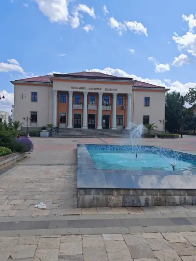 Карнобат