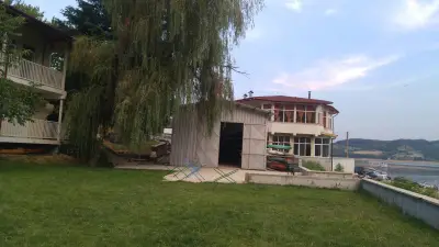 Гребната база