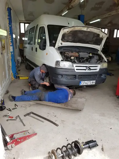 Магазин за авточасти и сервиз