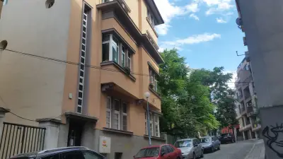 Roman Stadium Apartments