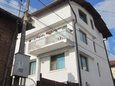 Bayrakova Guest House
