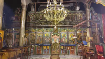 Храм Св. Св. Кузма и Дамян