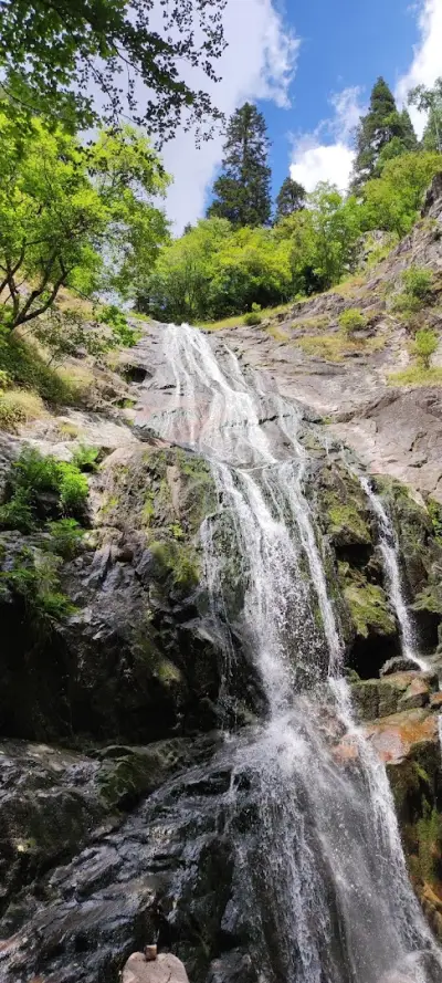 Водопад "Каскадите"