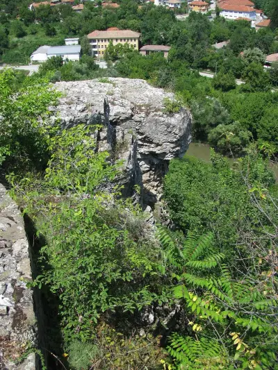 Лобната скала