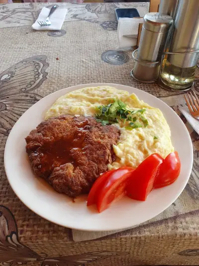Ресторант "Кралевски път", град Перник