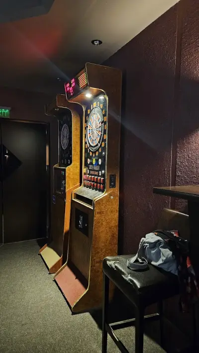 Билярд клуб "Sixty" Bar&Billiards