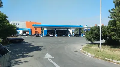 Шел Санкт Петербург