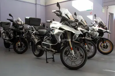 KHL MOTO TRAVEL
