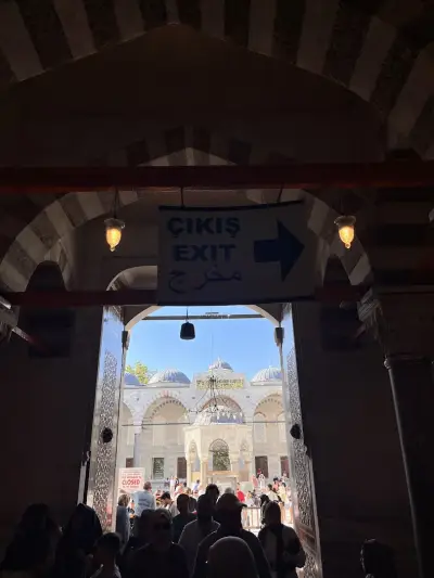 Туристическа агенция HolidayOB