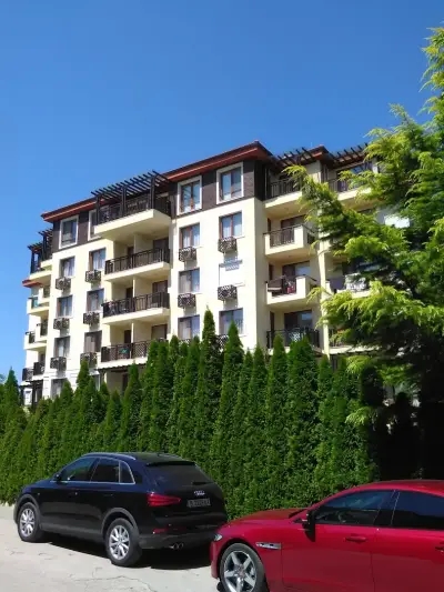 Maxi Complex