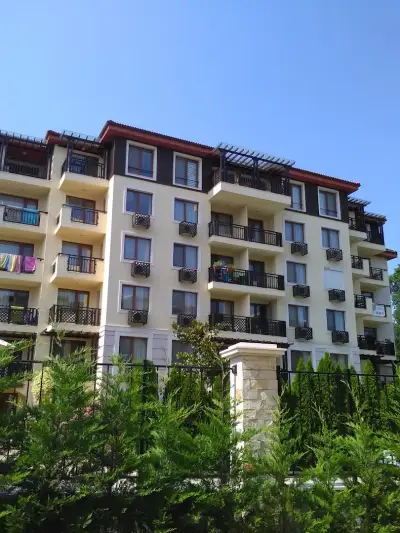 Maxi Complex