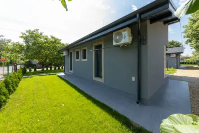 Къщиза гости Самърленд / Guest Houses Summerland