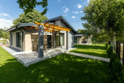 Къщиза гости Самърленд / Guest Houses Summerland