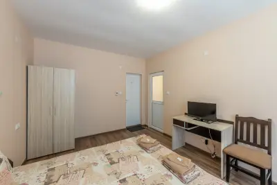 Къща за гости Вяра / Guest House Vyara