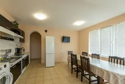 Къща за гости Вяра / Guest House Vyara