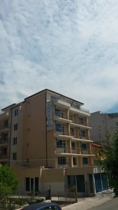 Сандор Хотел