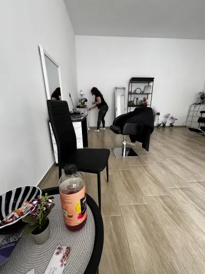 HAIR LOUNGE by ValentinoRMC