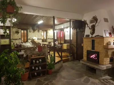 Hunter's Lodge