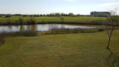 Lighthouse Golf Private Villa - Green and Blue
