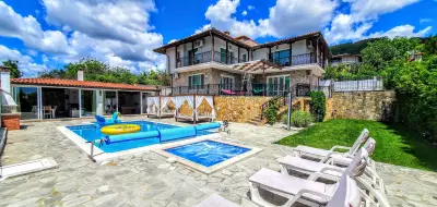 Boutique Villa Gioia del Sole with Salty Heated Pool