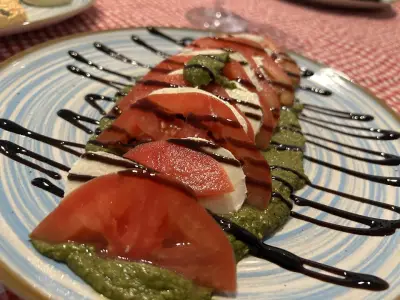 Чоткин Italian food