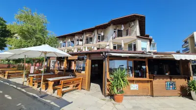 Хотел Аура / Hotel Aura